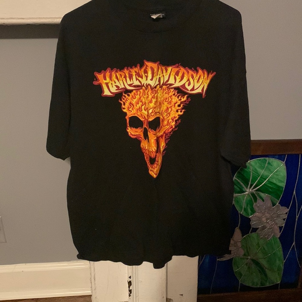 Men XL Harley Davidson shirt